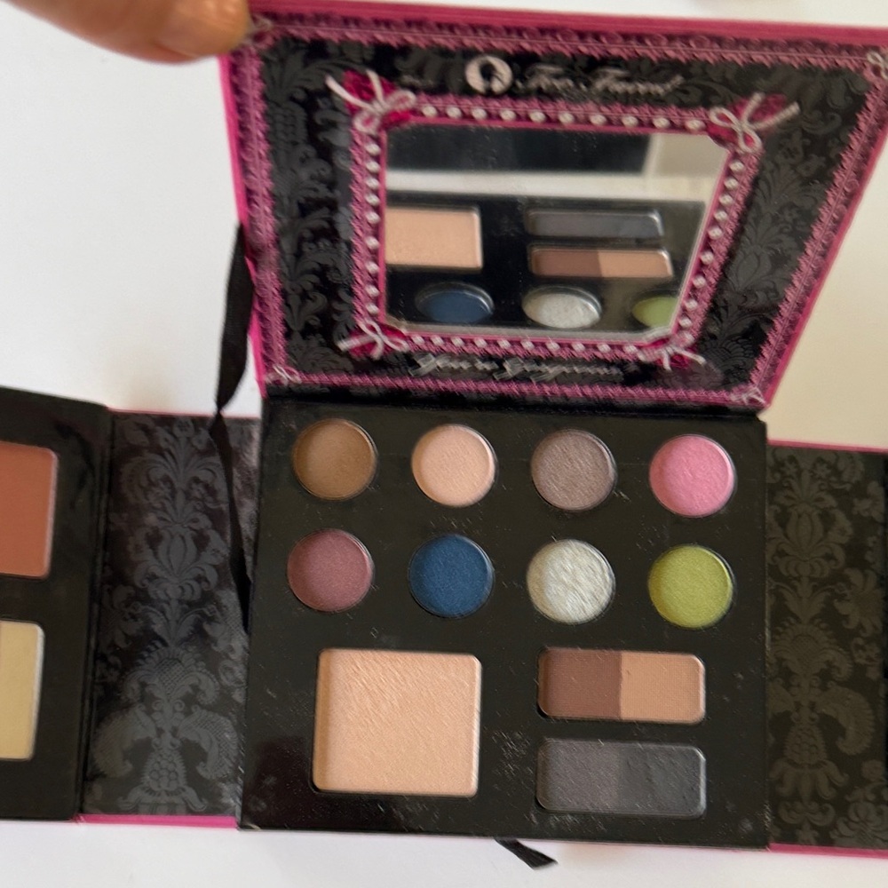 Too Faced The Jewelry Box Pink Diamond Edition Makeup Palette, NWT, perfect - Picture 3 of 11